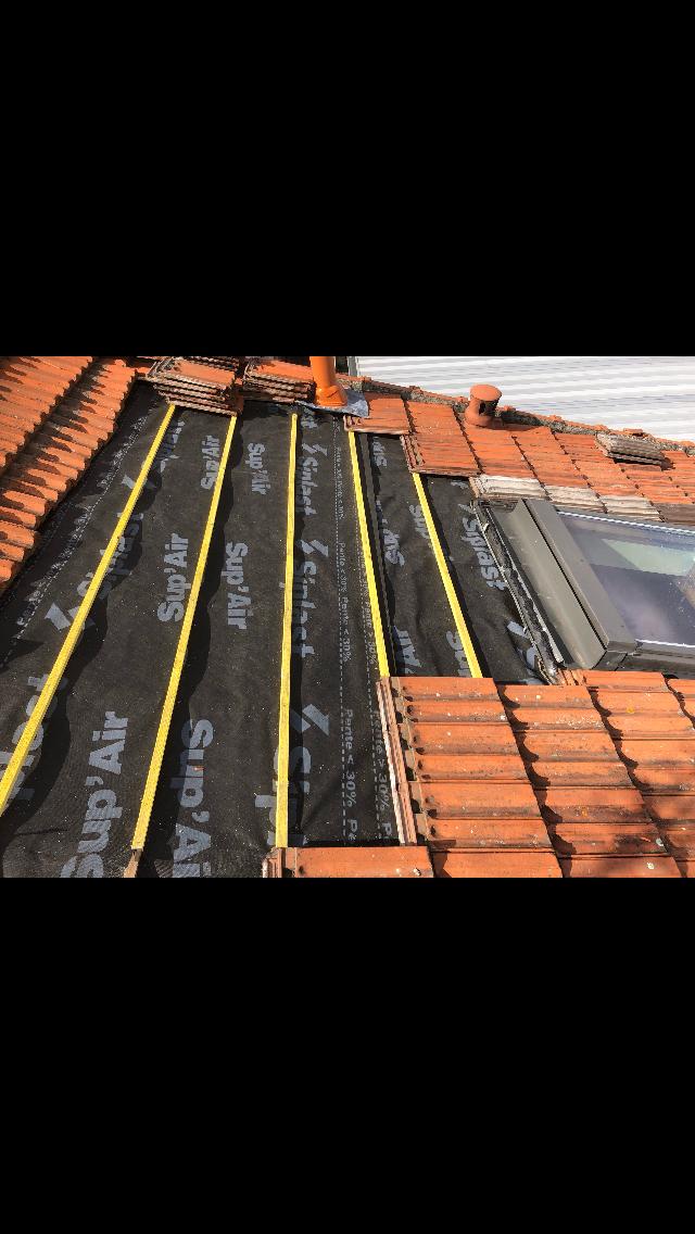 Réparation toiture tuiles à Bezons (95870) par RV Couvreur dans le Val-d’Oise (95)